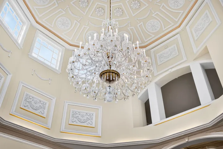 Ornamental dome and crystal chandelier above the rotunda