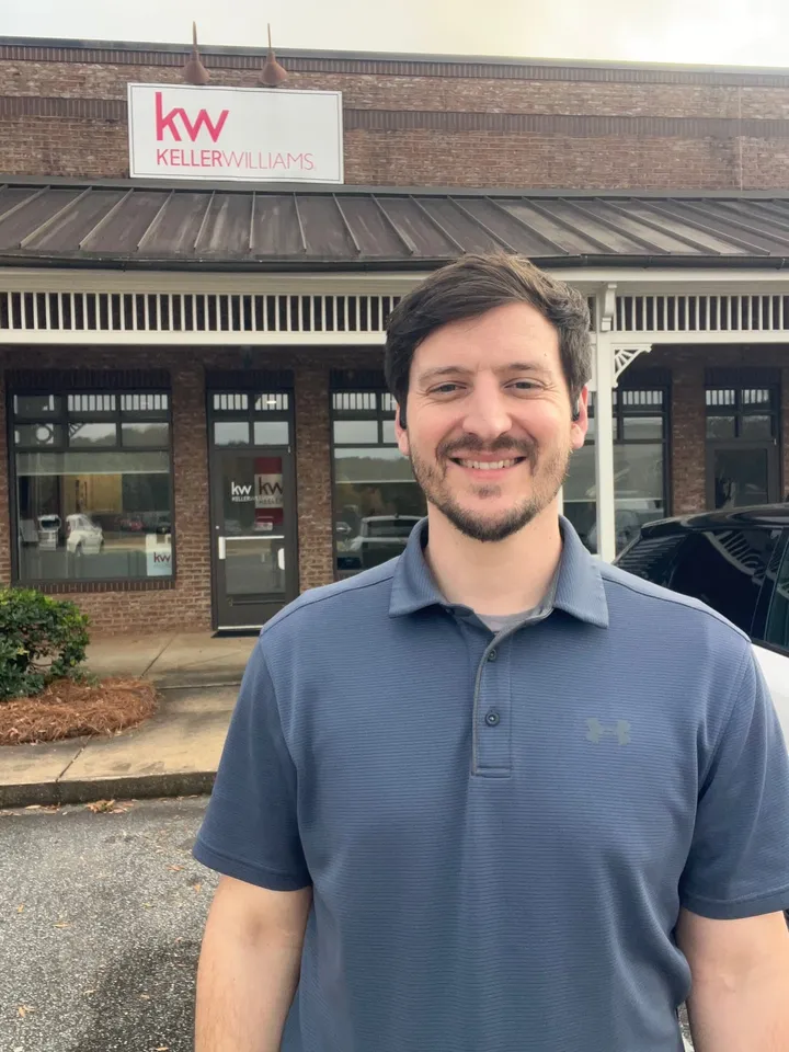 David Knapp outside the Keller Williams Auburn-Opelika office